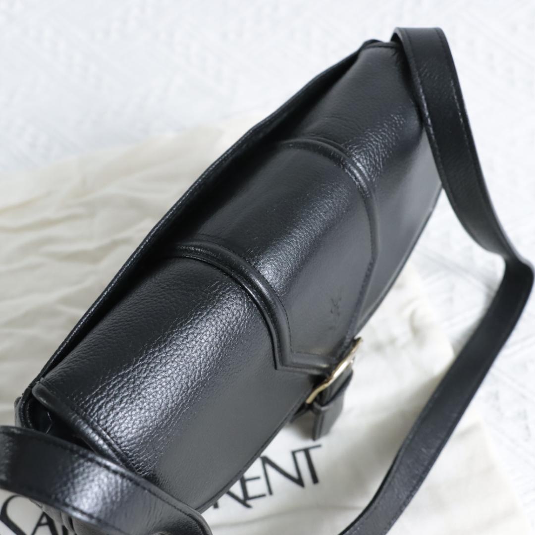 【専用】イヴサンローラン　YSLレザーショルダーバッグ　ブラック