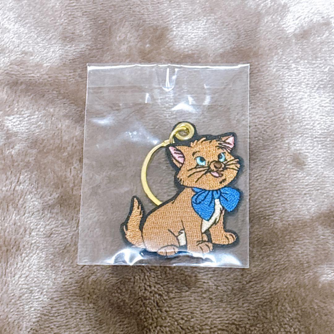 ディズニー アクキー 缶バッジ シール 他 まとめ売り