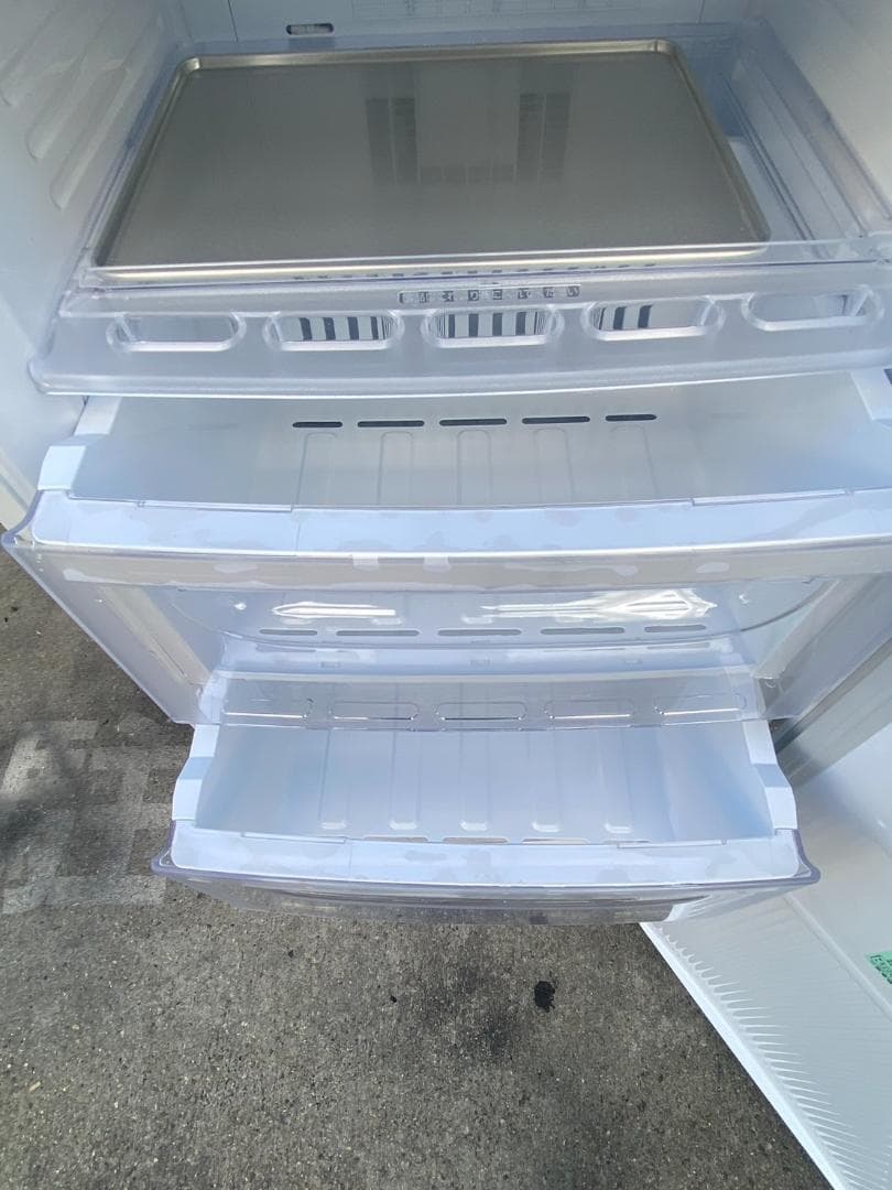 A593♠️三菱 冷凍庫 フリーザー 121L スリムタイプ【MF-U12H-W