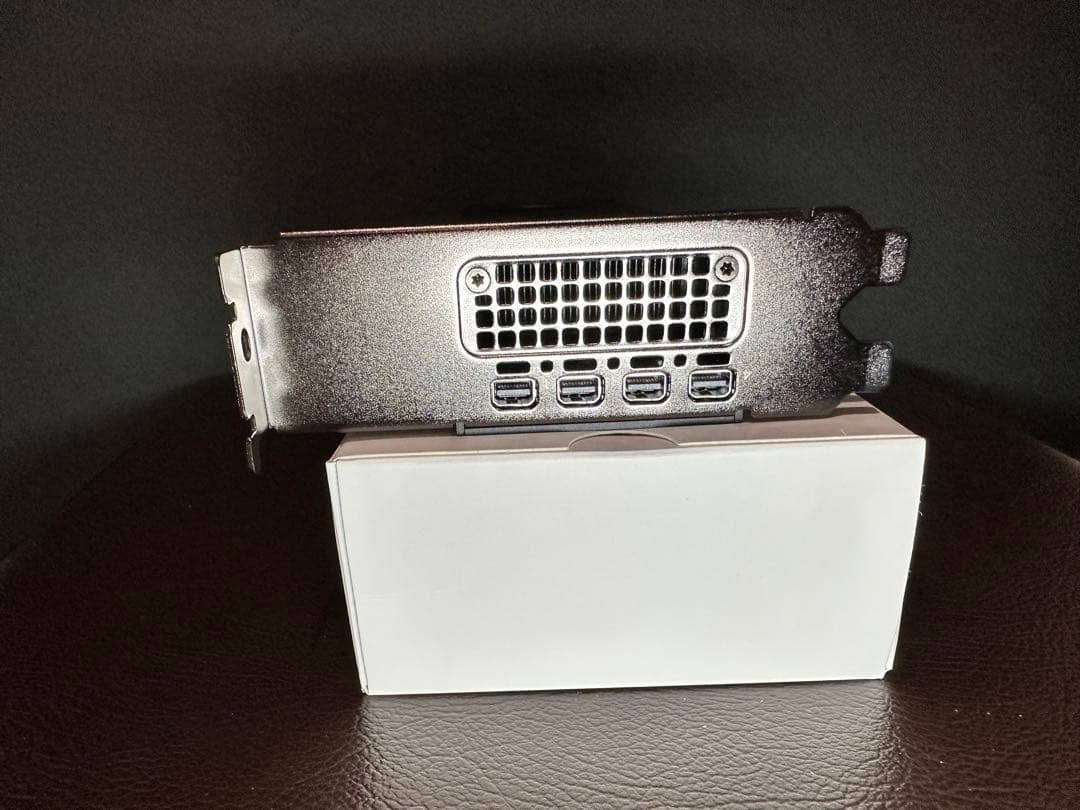 NVIDIA RTX 2000 Ada 16GB グラフィックボード