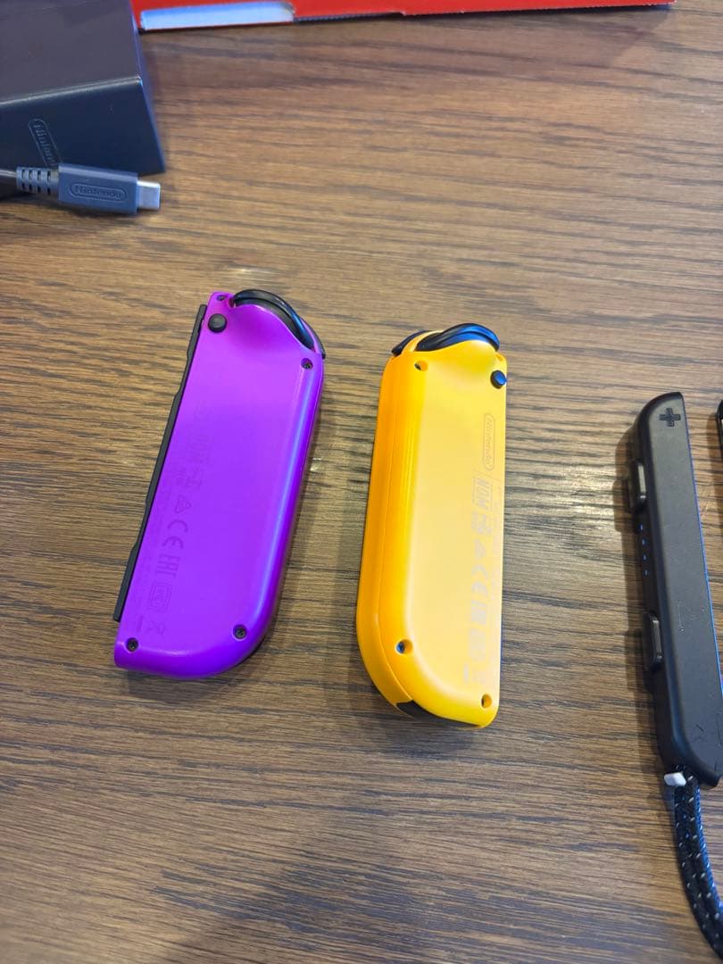 Nintendo Switch 本体 Joy-Con付き 赤箱