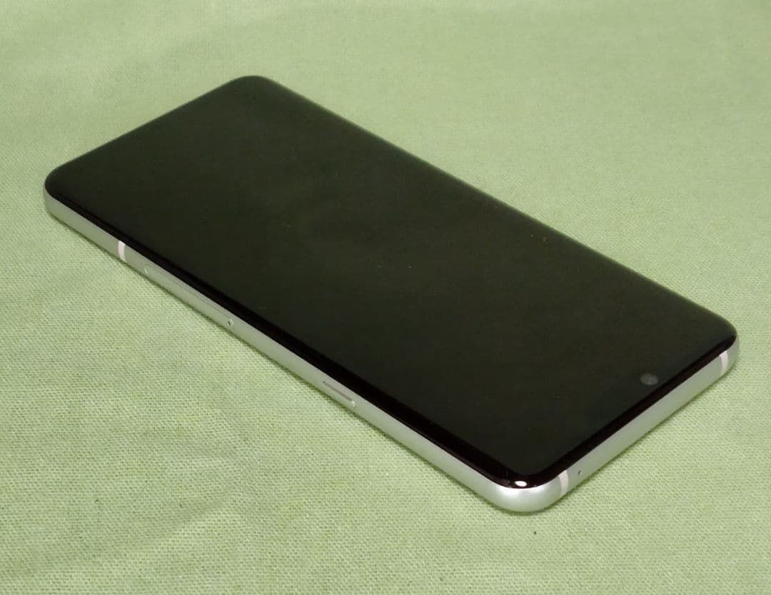 訳アリ docomo LG style3 L-41A SIMフリー 防水 2