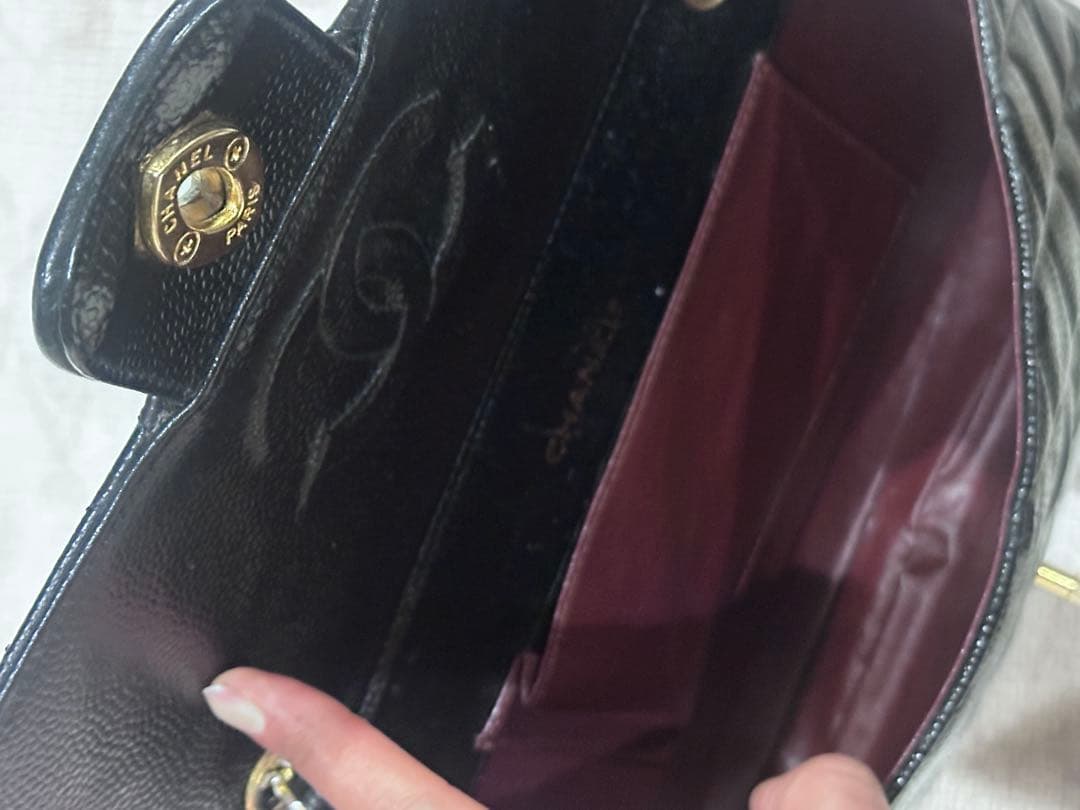 CHANEL ブラック ショルダーバッグ キルティング