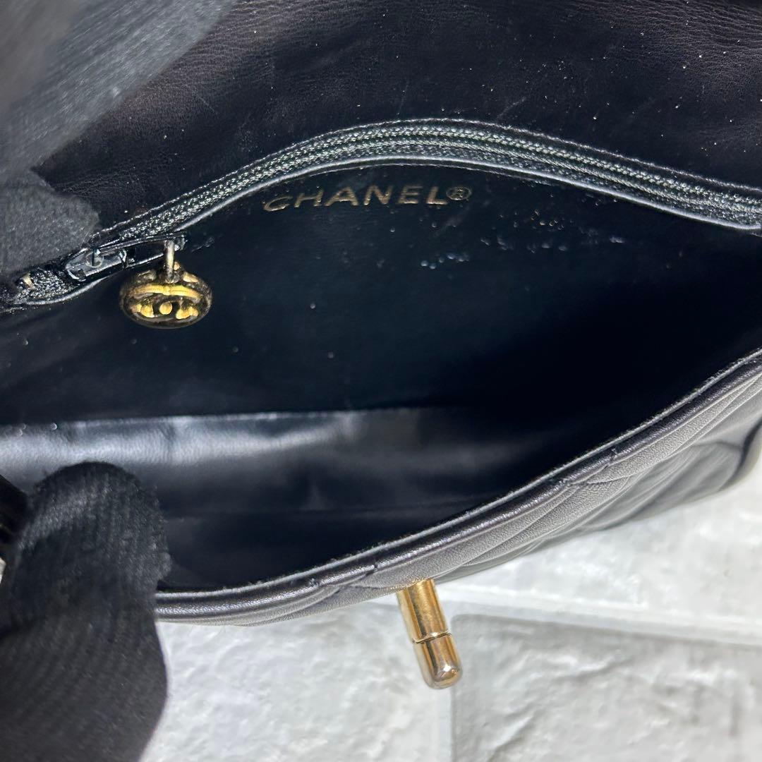 【良品】CHANELシャネルマトラッセボディバッグ　ターンロック