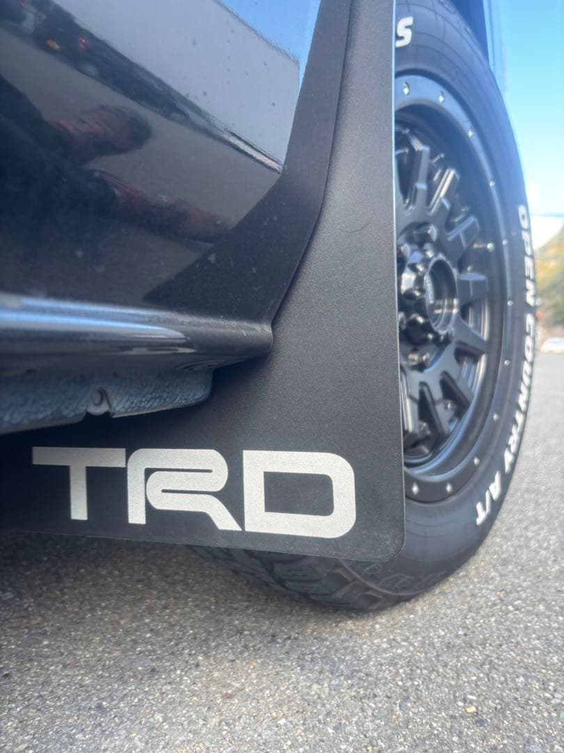 ハイエース TRD マッドフラップ　4枚