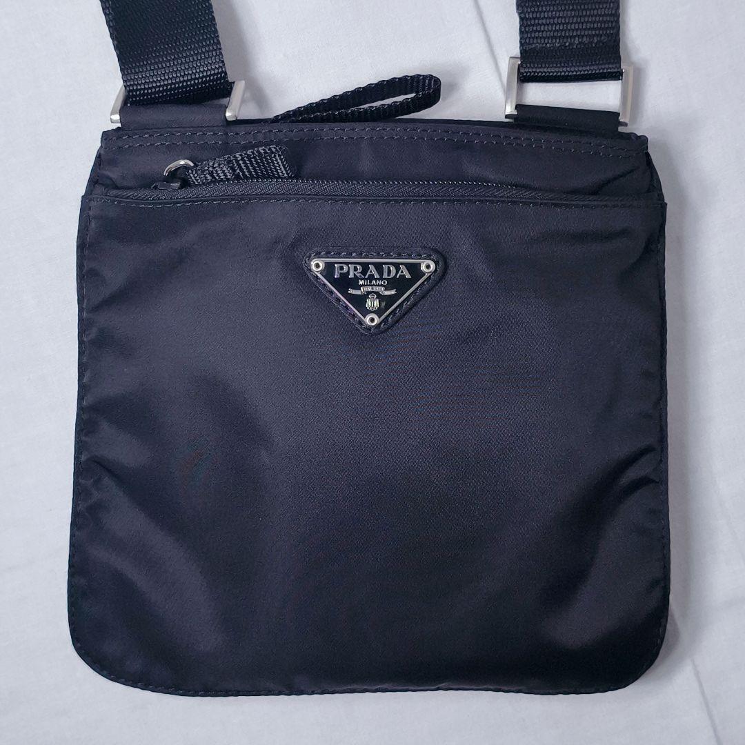 未使用級美品✨️PRADA　プラダ　VELA　ヴェラ　ショルダーバッグ　男女兼用