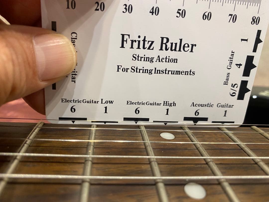 OBEY × SQUIER ストラトキャスター　オーベイ　スクワイヤー