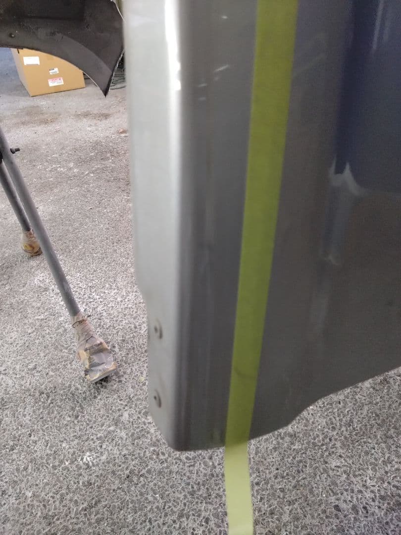 NISSAN　E52エルグランド フロントバンパー、フロントスポイラー