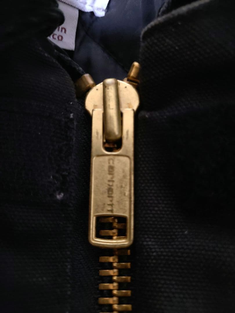 【希少Mサイズ】【Carhartt】【トラディショナル】【ブラック】デトロイト型