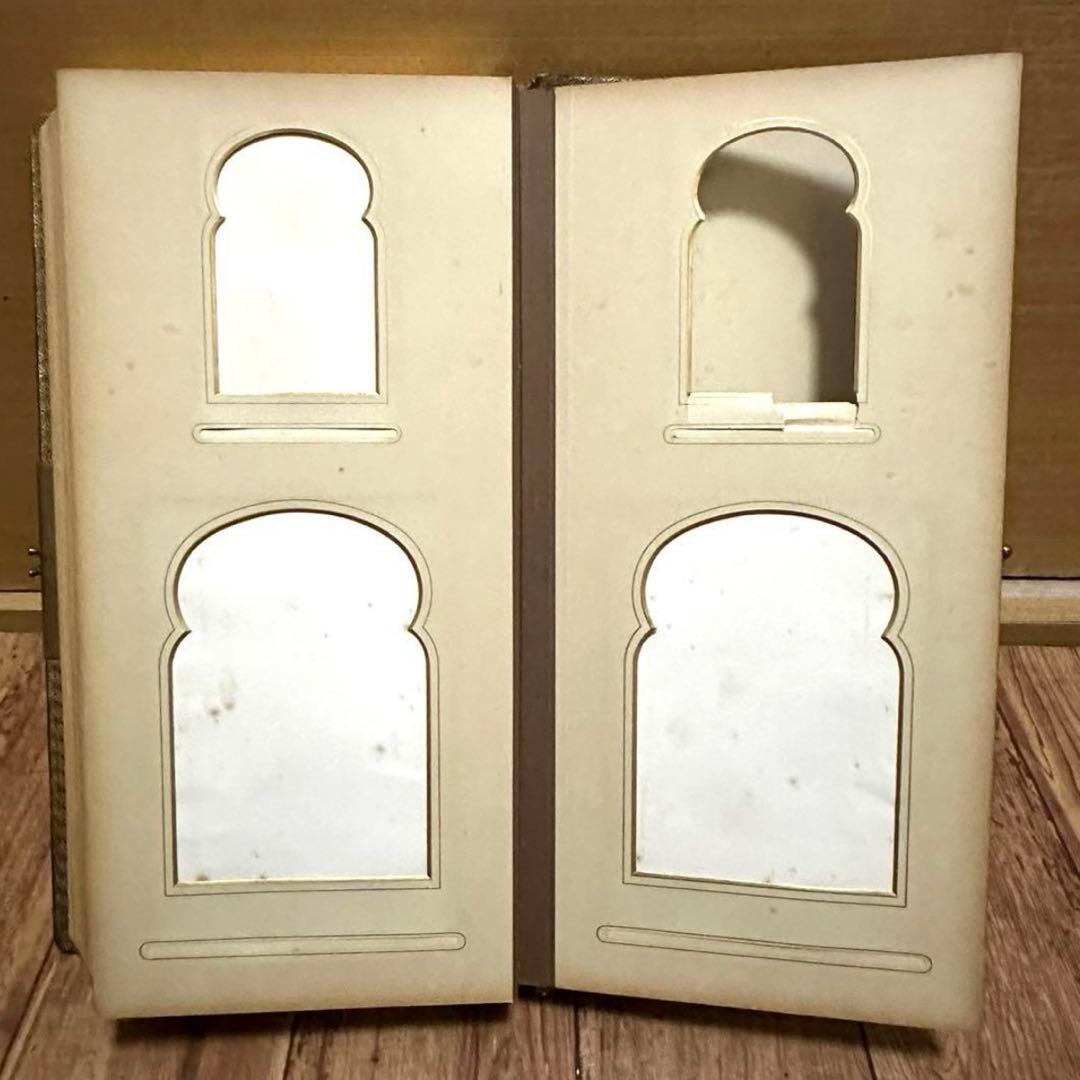 イギリスアンティーク　レザー張り　アルバム　留め具あり