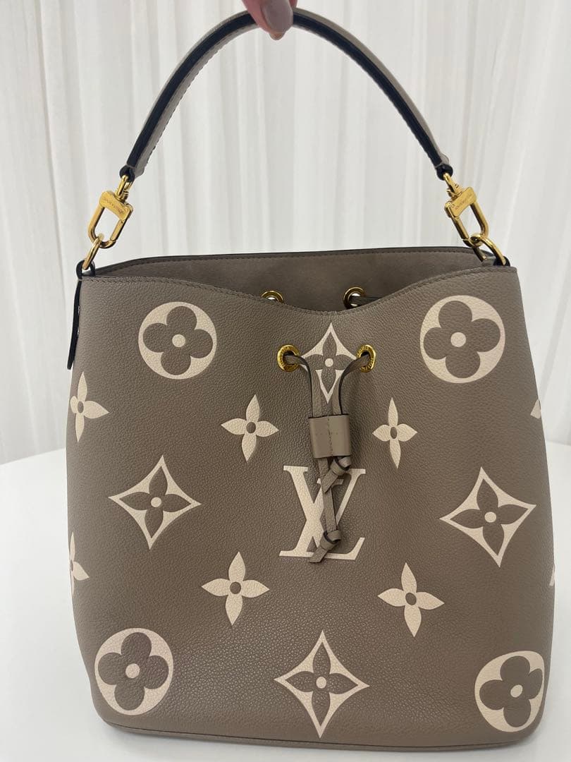 ルイ・ヴィトン ネオノエ MM アンプラント（トゥルトレール）