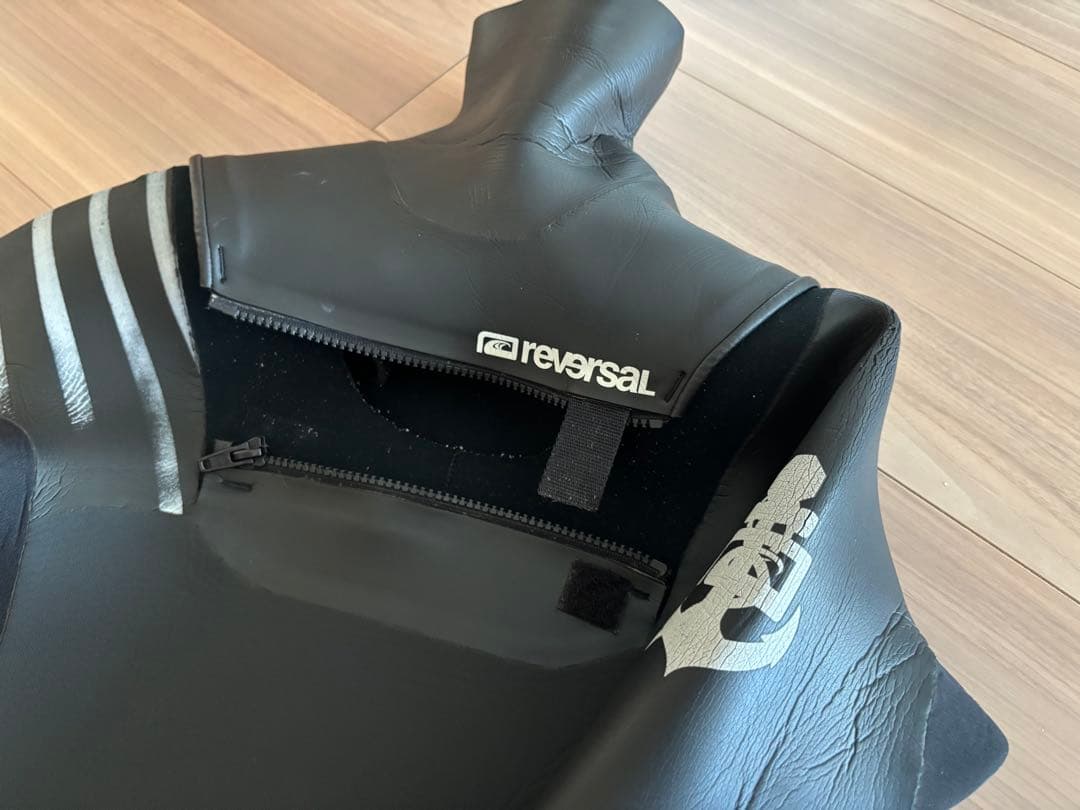 ★送料無料★お洒落　リバーサル　セミドライ　フルスーツ　ウエットスーツサーフィン