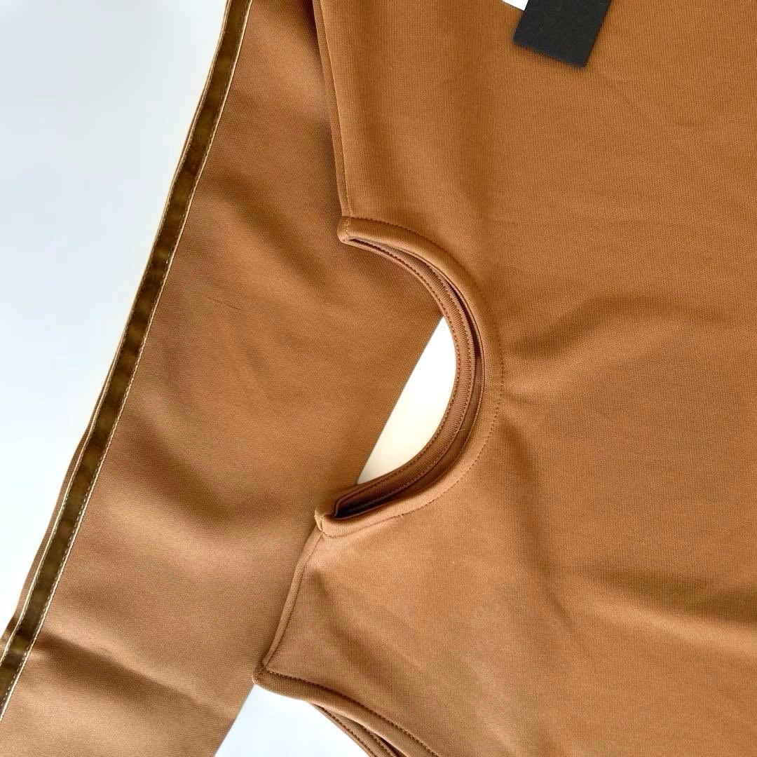 入手困難　PAMEO POSE ボディスーツ　新品未着用タグ付き　ジャージ