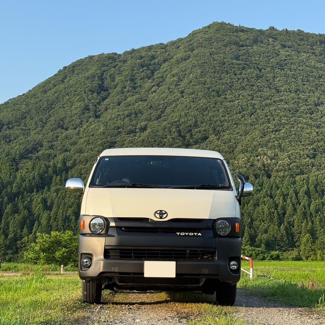 200系ハイエース3型丸目ヘッドライトカバー