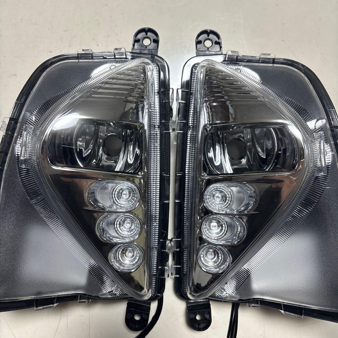 即発送可50プリウス前期社外新品フォグH11加工Bluetoothカラーチェンジ