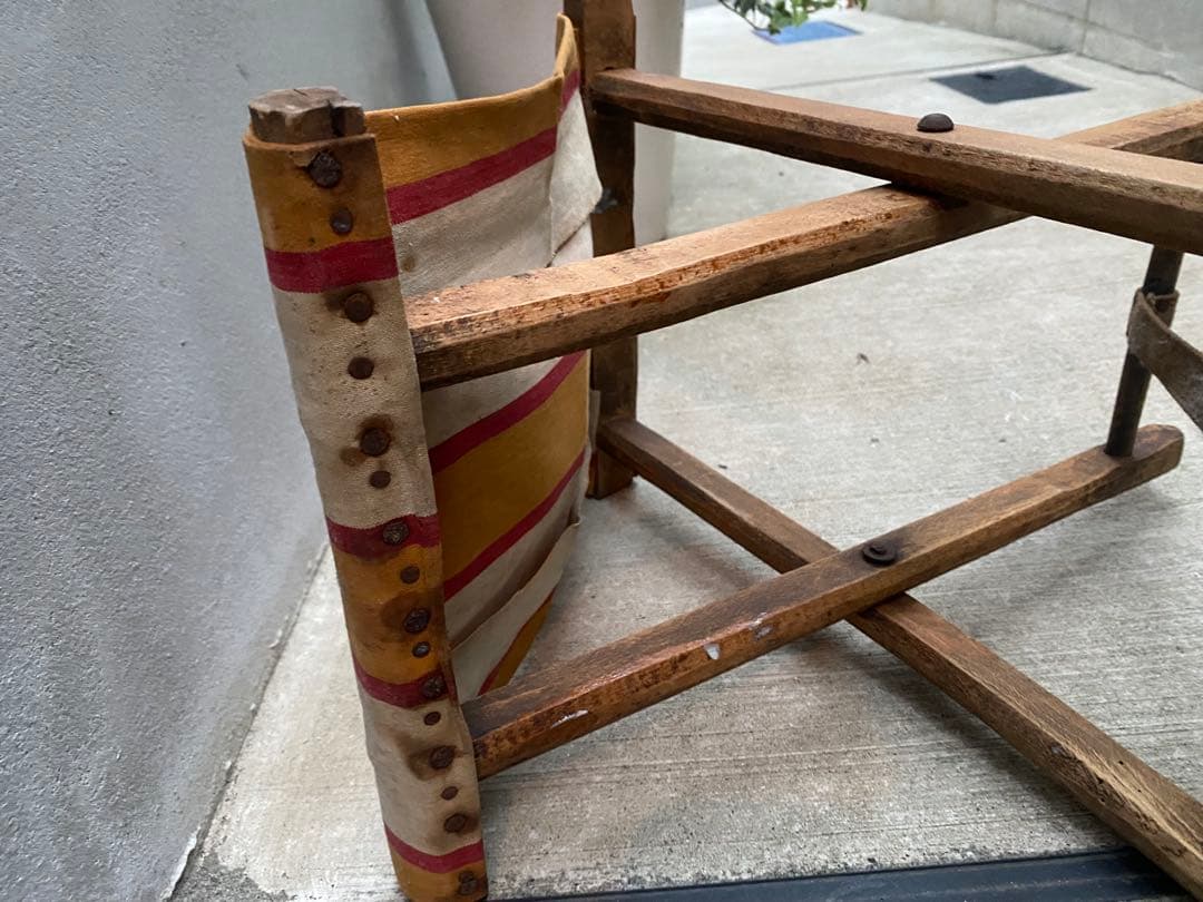 更に値下げ中‼️ベルギーアンティーク木製折りたたみスツールジュドバル広場の蚤の市