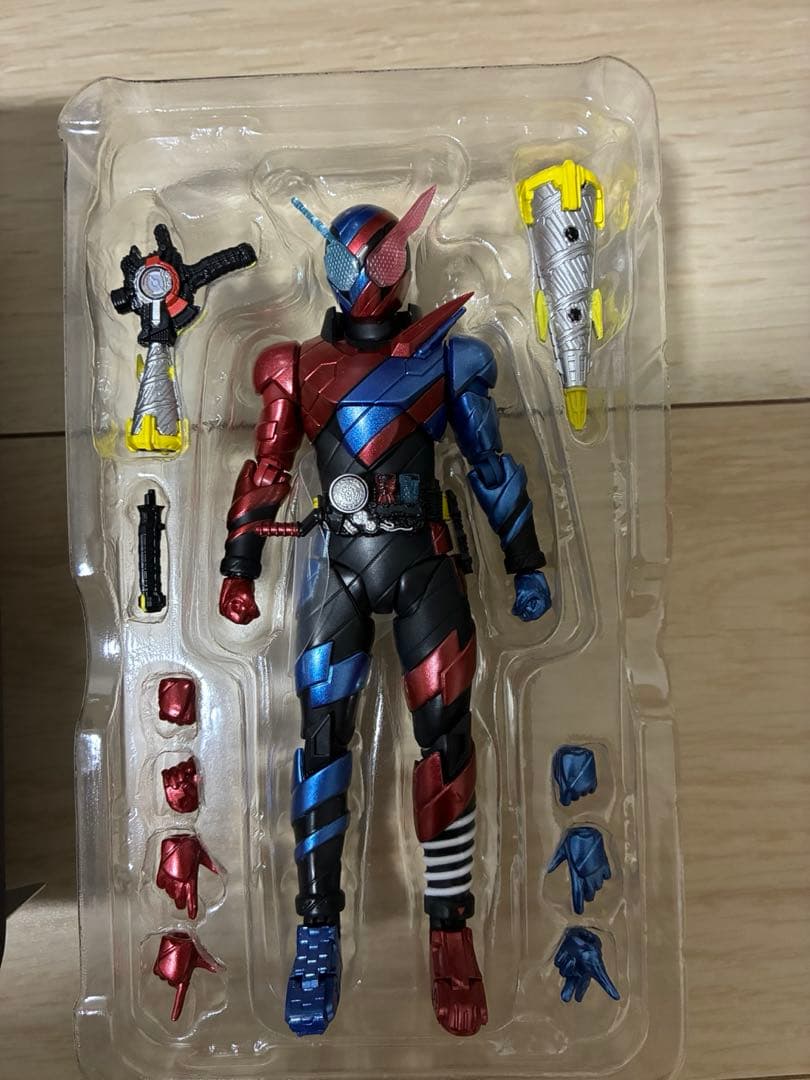 S.H.フィギュアーツ 仮面ライダービルド&クローズセット