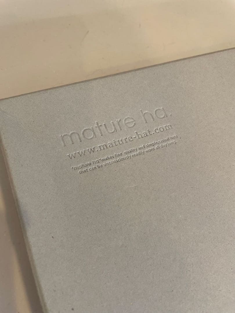 未使用品！マチュアーハ 箱付き　麦わら帽子　グレーのリボン