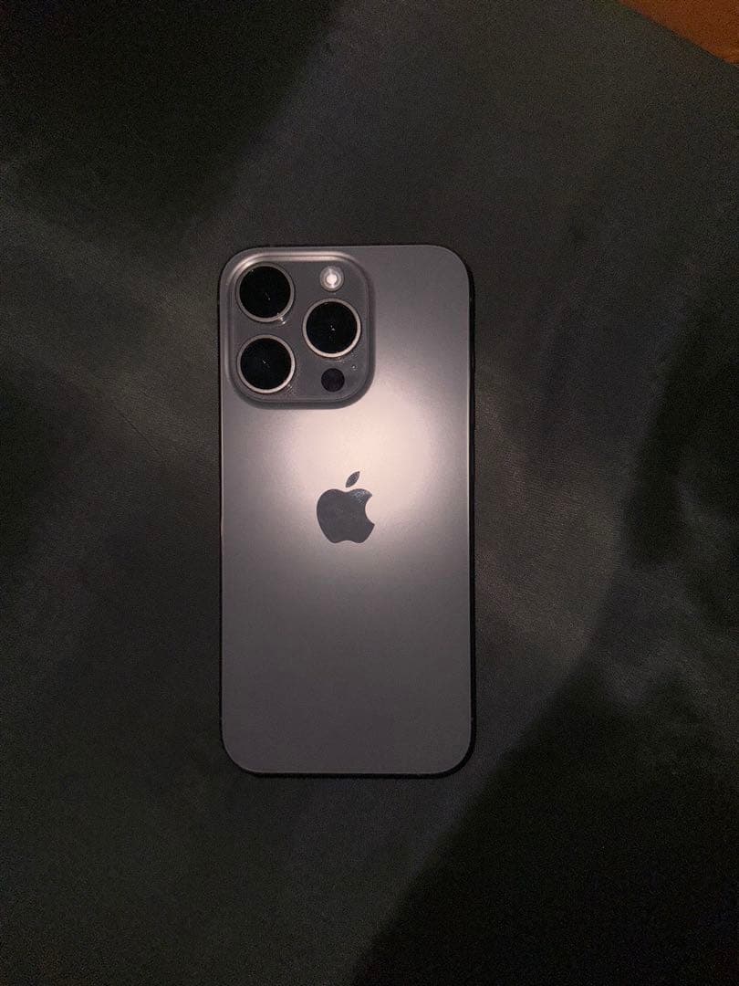 Apple iPhone 15 Pro スペースグレー 本体　ジャンク