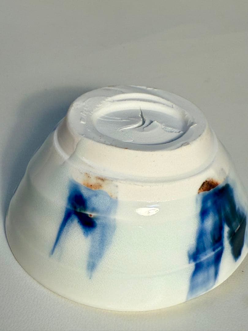 加藤委　呉須酒盃　共箱、共布、栞