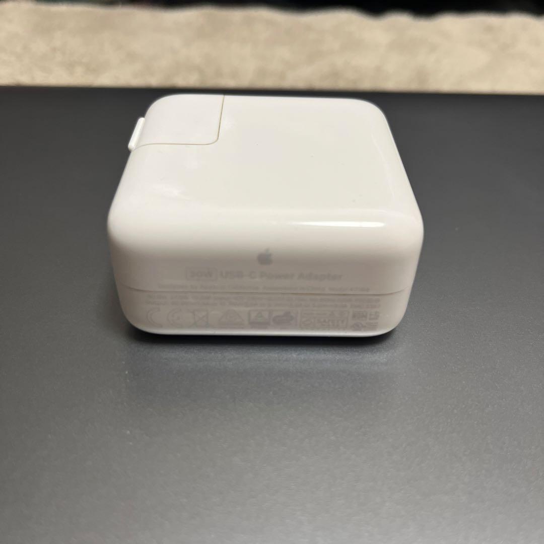 【美品】MacBook Air M1 8GB 256GB