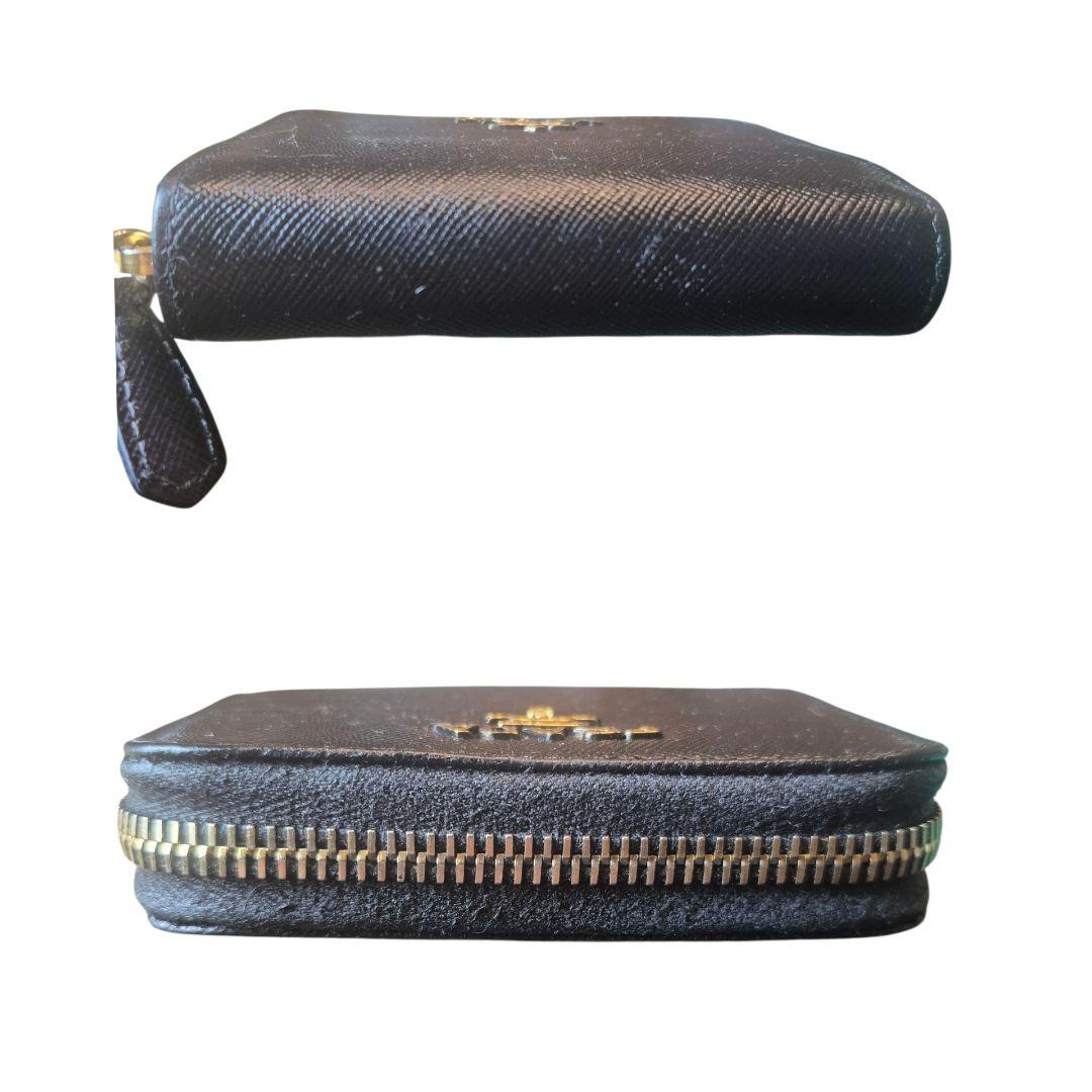 ＰＲＡＤＡ　プラダ　ケース　ラウンドファスナー　ブラック革