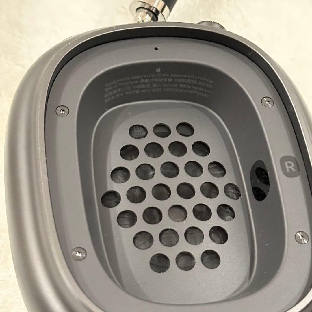 ヘッドホン Apple AirPods Max Space Gray