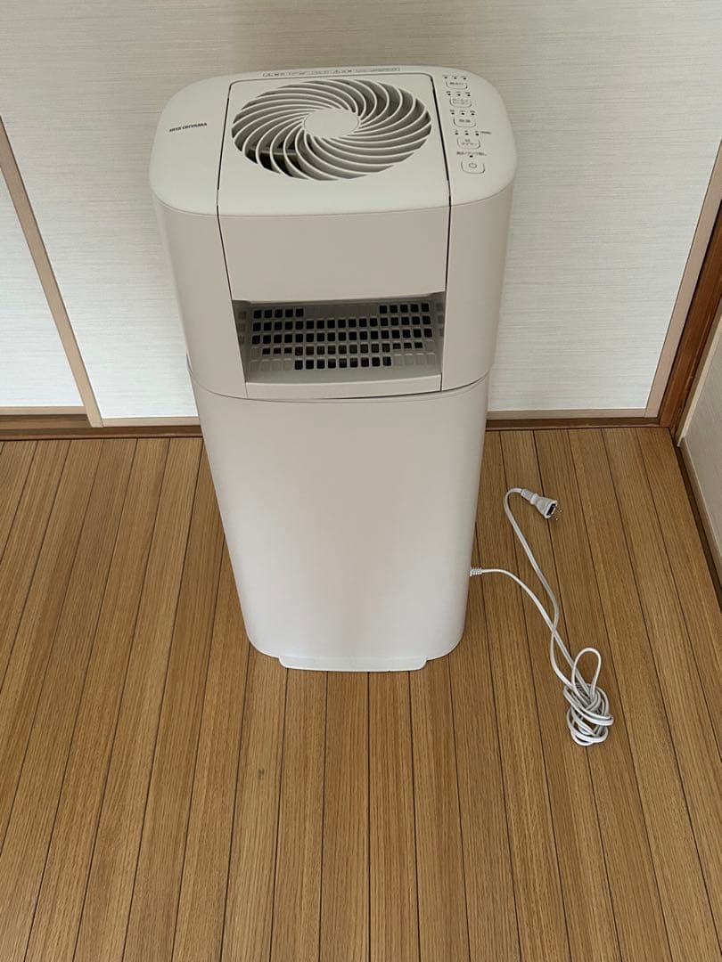 衣類乾燥機除湿機 IJDC-P60-C 2024年製 ホワイト