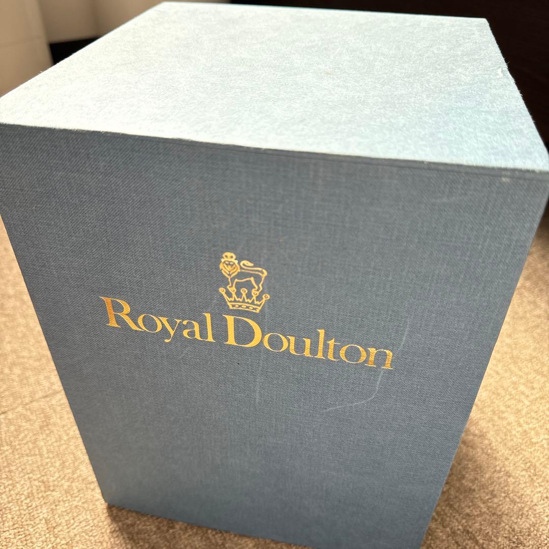 ロイヤルドルトン エリザベス 限定品   HN3099