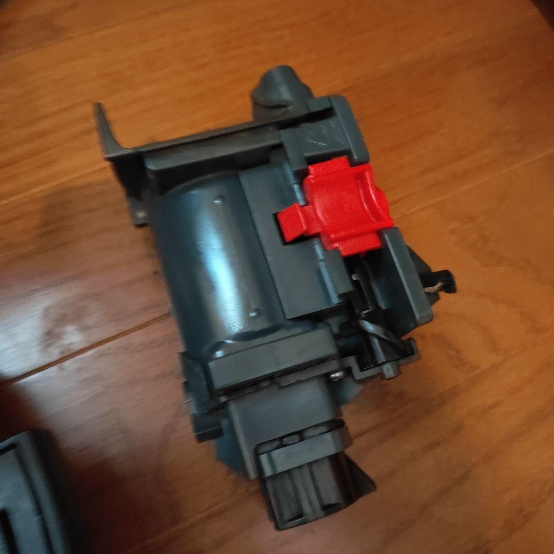 デロンギ　Delonghi 全自動コーヒーマシン ESAM1000SJ