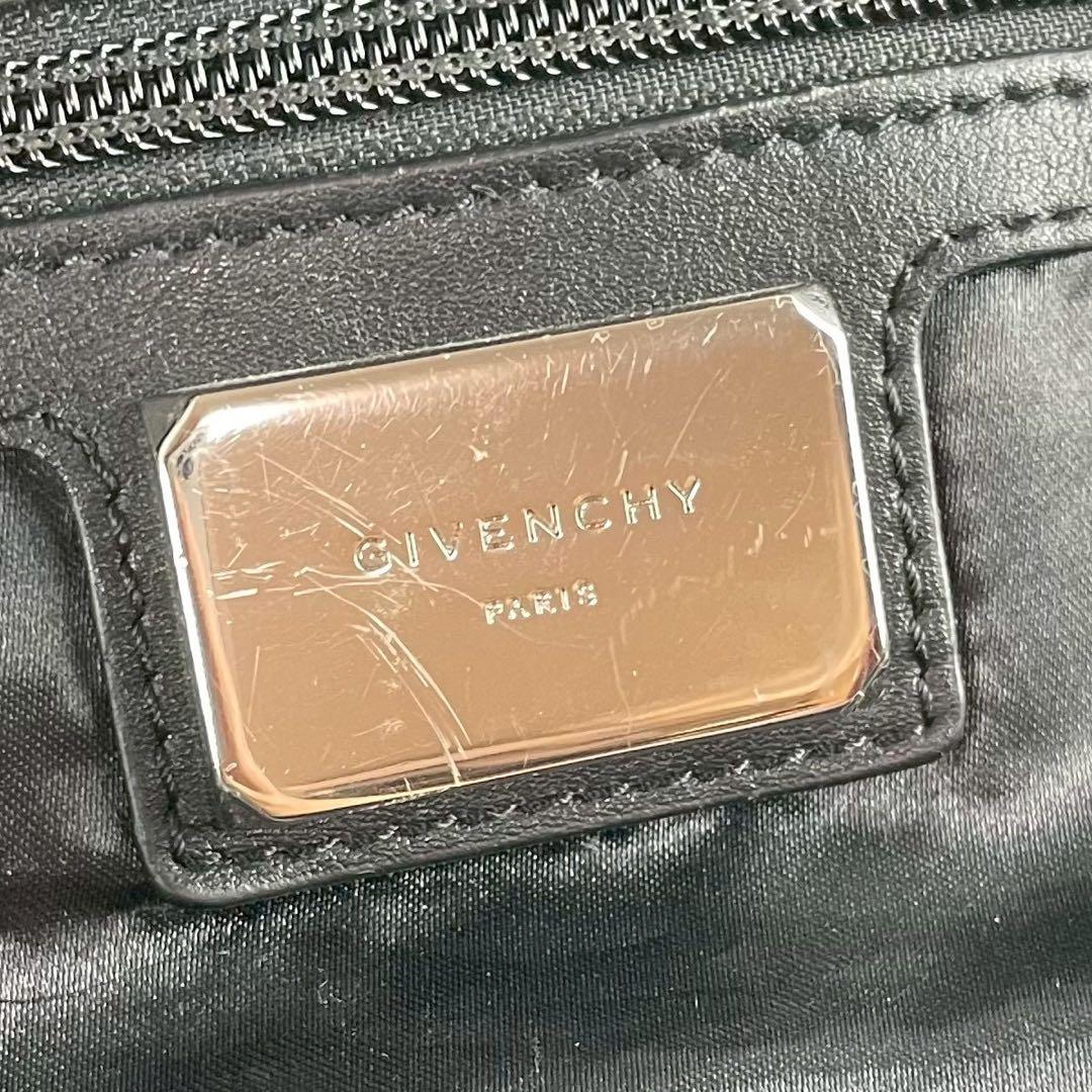 にみり様　GIVENCHY ジバンシー　リュック　バックパック　ロゴ　プリント