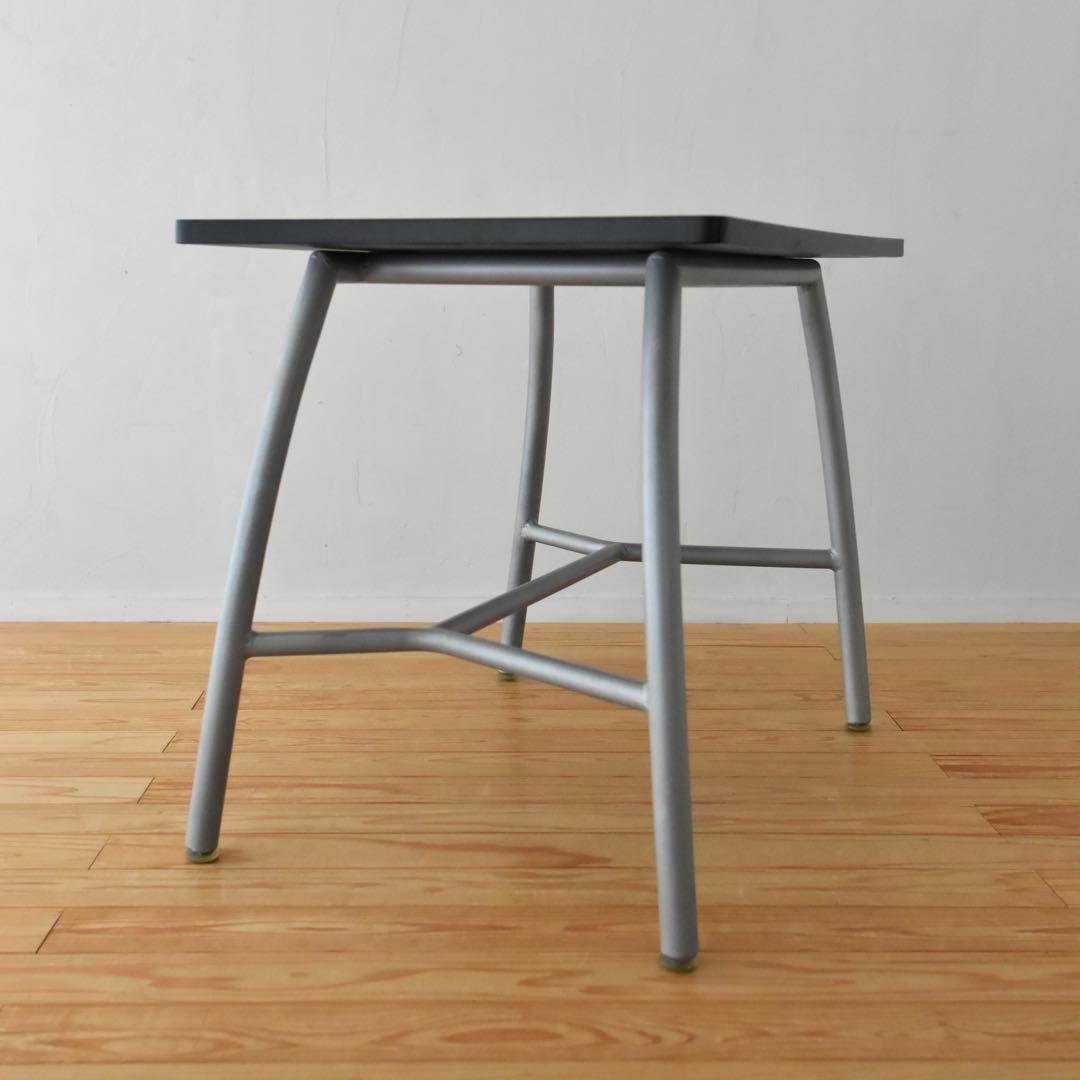 テーブル　鉄脚　机