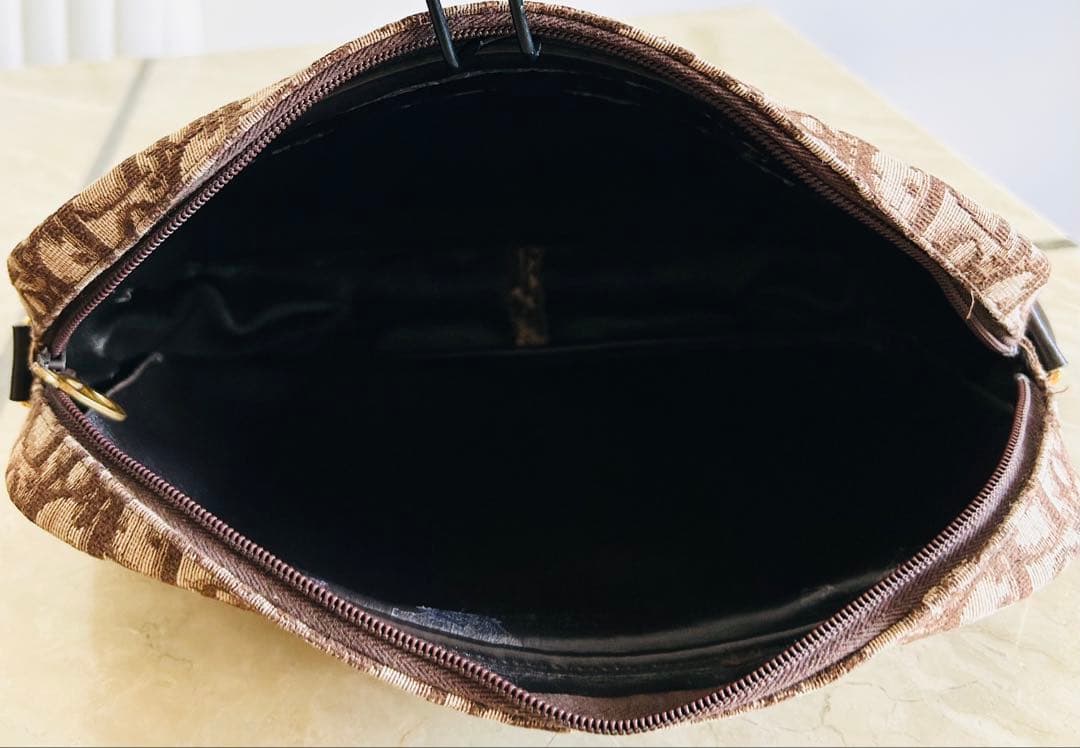 Christian Dior トロッター