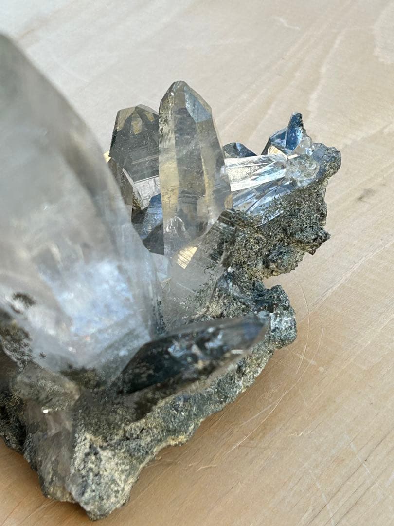 ネパールガネッシュヒマール産AAAAAヒマラヤ‼️モスクォーツ緑泥石クローライト