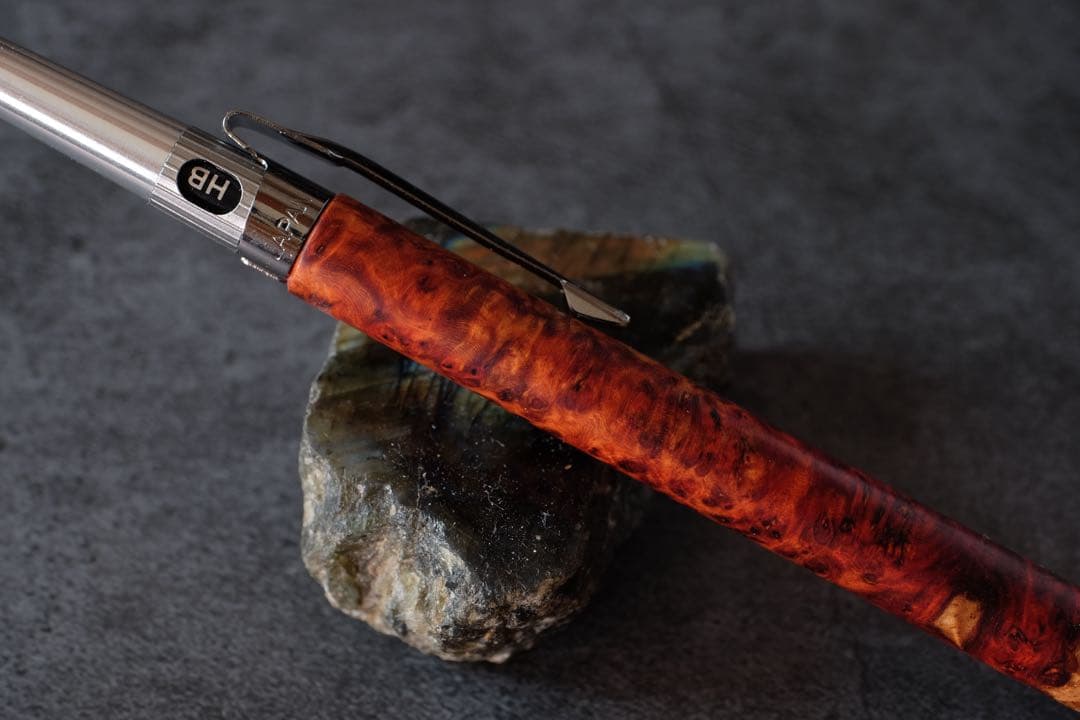 PG5木軸カスタム0167　高村杢工房 製図用シャープペンシル　花梨瘤極上の紅白