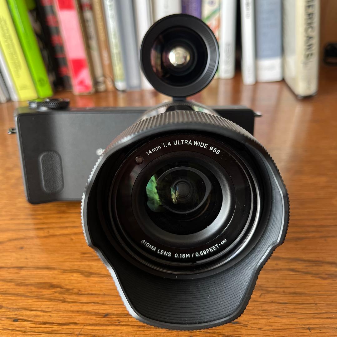 SIGMA dp0 Quattro ファインダー付き