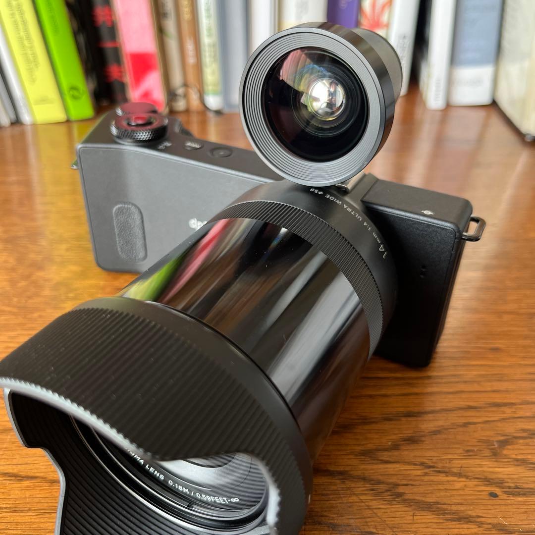 SIGMA dp0 Quattro ファインダー付き