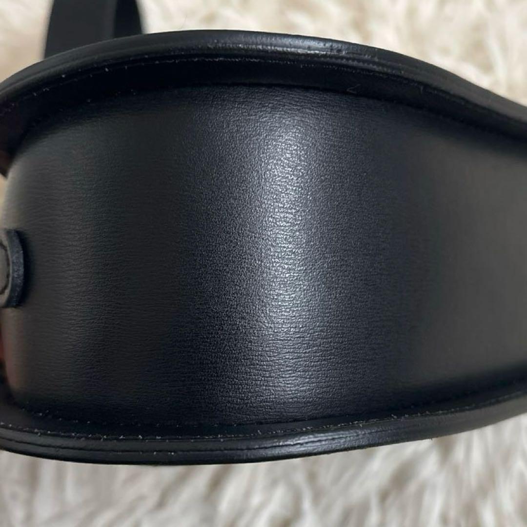 【美品】AULENTTI レザー 2way ボックス ショルダーバッグ　黒