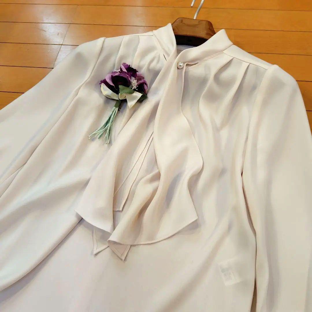 専用レリアン 近年モデル とろみパールボウタイブラウス 11L