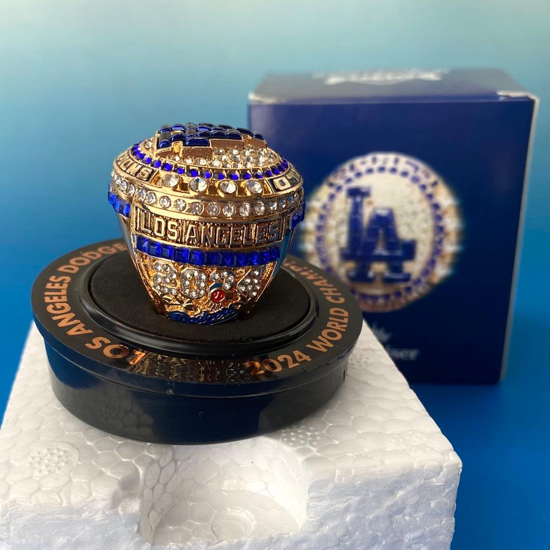 7/21限定球場配布　カーショウ ドジャース ワールドチャンピオンリング 22