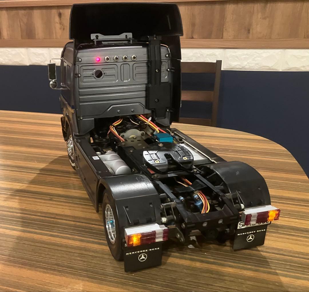 タミヤ 1/14メルセデス ベンツ トレーラーヘッド