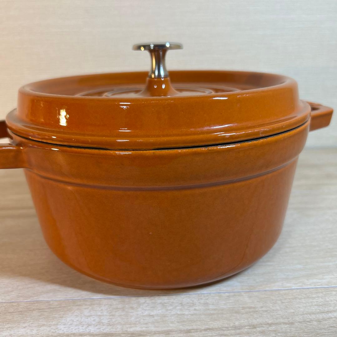 ストウブ　STAUB ココットラウンド　オレンジ　22cm 両手鍋　鍋