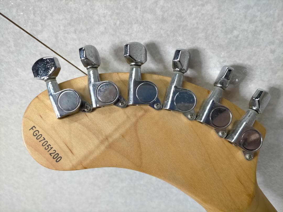 Fernandesフェルナンデス Zo-3 ギター　ソフトケース付　75020-