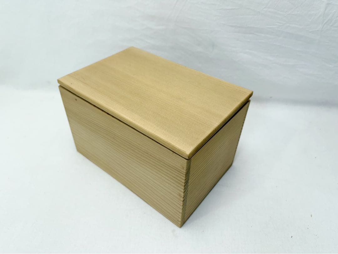 ほぼ未使用 懐石道具 木製黒塗 吸物椀 金彩松葉見返し蒔絵 木箱