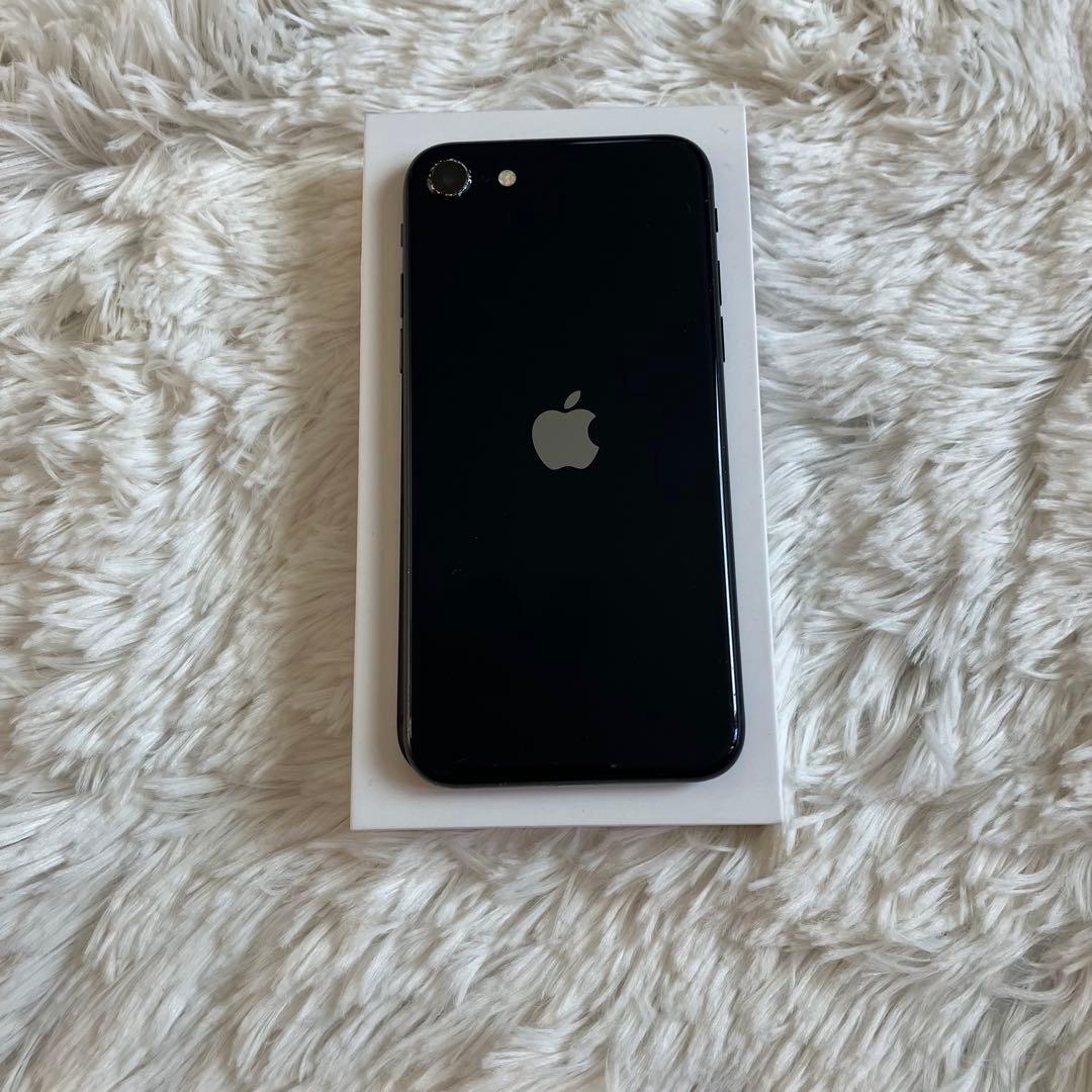 【美品】iPhone SE3 64GB SIMフリー 【即発送】 【付属品】