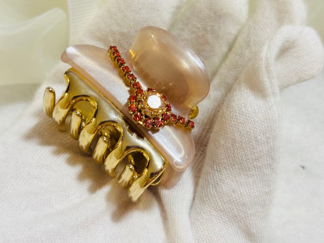 【極美品】acca クリップ　スワロフスキー　ヘアクリップ