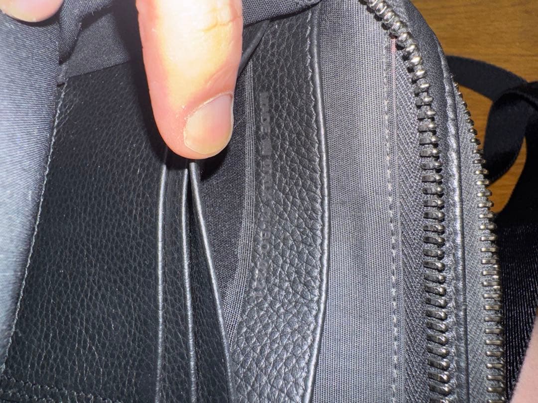 @Tomo　DIORジップ付きショルダーバッグ　モンクレ　ニットダウン