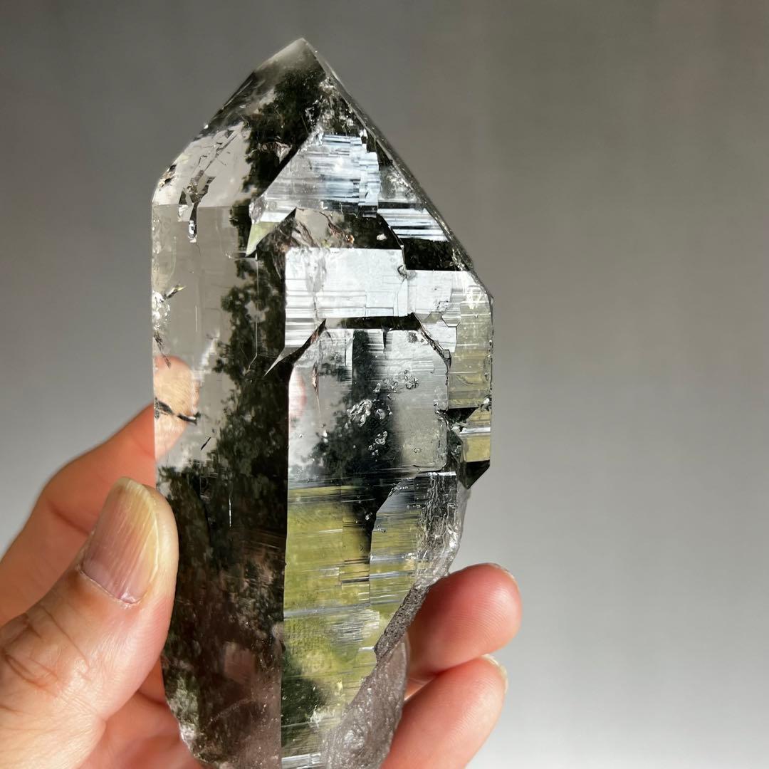 神秘的　透明度やばい　マニハール産　クローライトクリスタル　水晶　カテドラル付