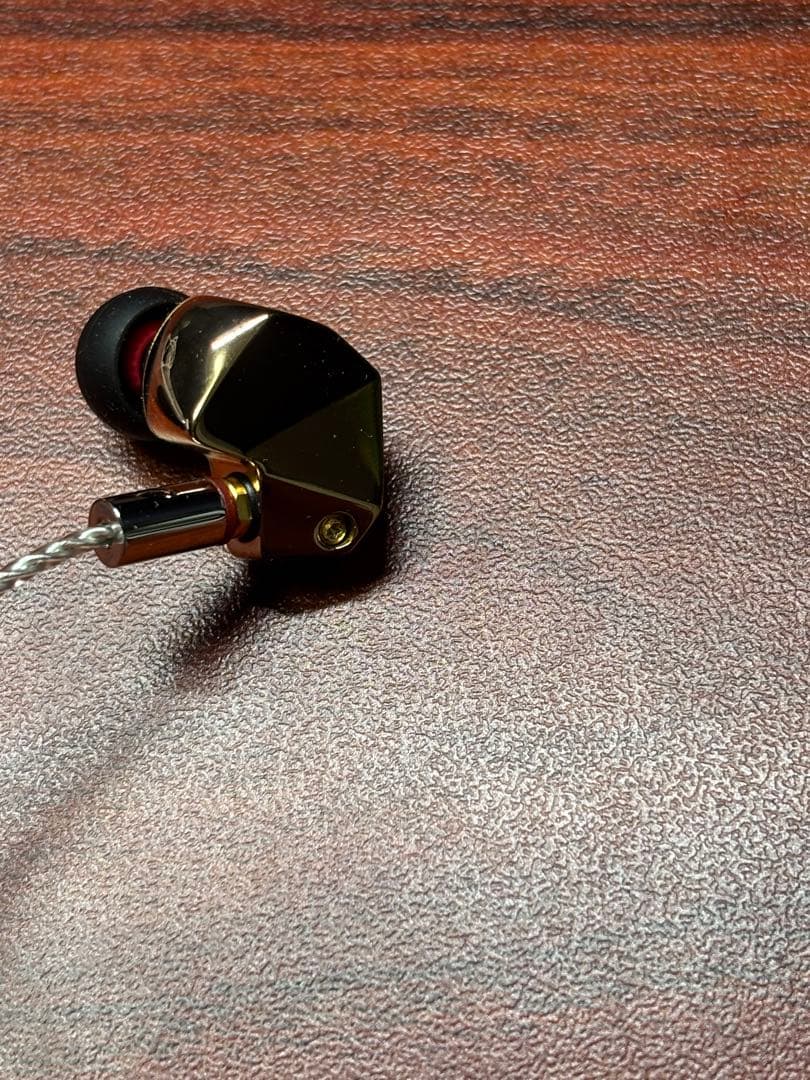 4.4.mmケーブル + final B1 イヤホン