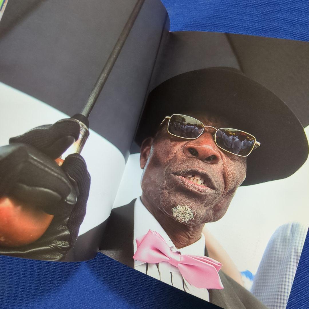 【英語版】Gentlemen of Bacongo サプールのファッション写真集